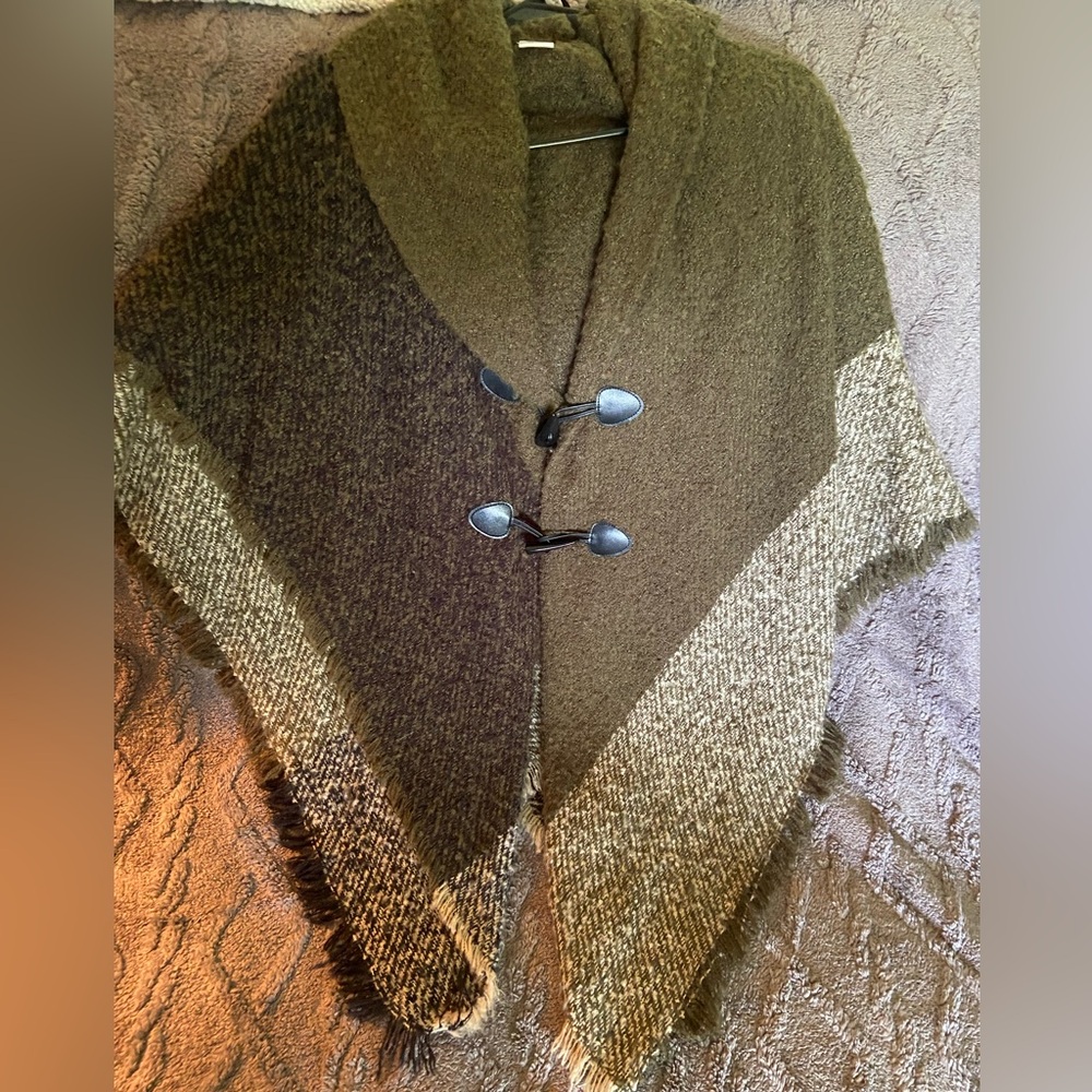Beautiful multi tone green button up poncho